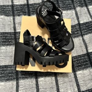 Madden Platform Sandals